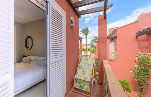 Beautiful Frontline beach Townhouse - Photo 34