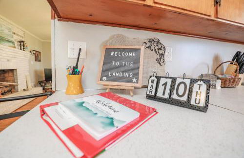 Spacious Home with Waterfront View-Welcome Pets - Foto 18