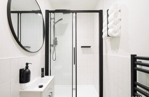 Herringbone at The Heim - Photo 17