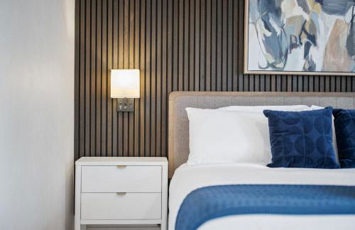 PFR Suites - Highland, 3BR 2BA Shadyside Condo, Penthouse Unit, 2 Decks, Off-Street Parking, 4th Floor Walkup - Foto 18