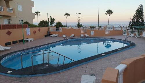 Caletillas Black sand 1º linea playa & piscina & wifi - Foto 1