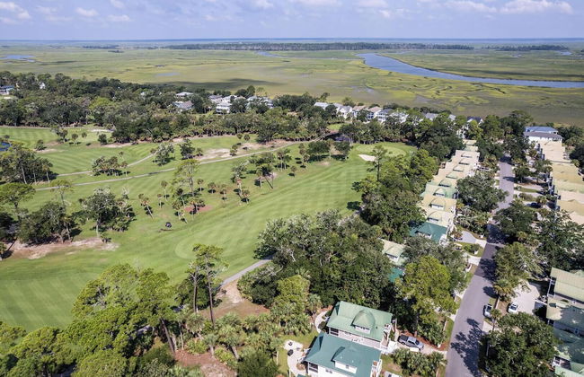 Spacious Two-story Home w/ Porch Views of Golf Course - Steps From Marina - Photo 43