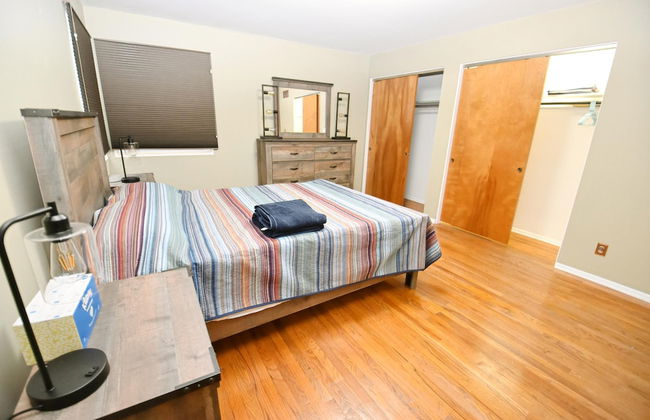 Mid Century Modern 30 Minute Walk to Notre Dame 3 Bedroom 3 Full Bath 2008 - Foto 14