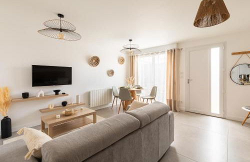 Douceur de Vivre Urbaine Jonage GROUPAMA STADIUM - ARENA - LYON AEROPORT SAINT EXUPERY - EUREXPO - Foto 1