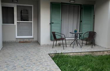 Jim's House - Photo 2