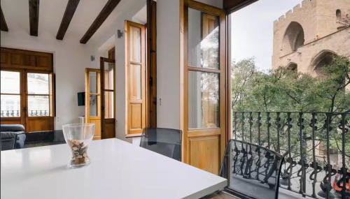 Trenor Apartments - Photo 3