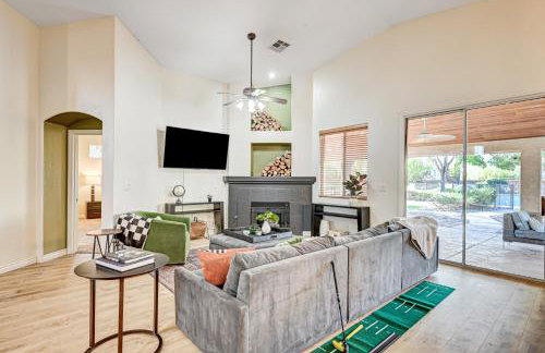 Luxury 6 BR Home Large Pool & Spa with Grassy Yard - Photo 68