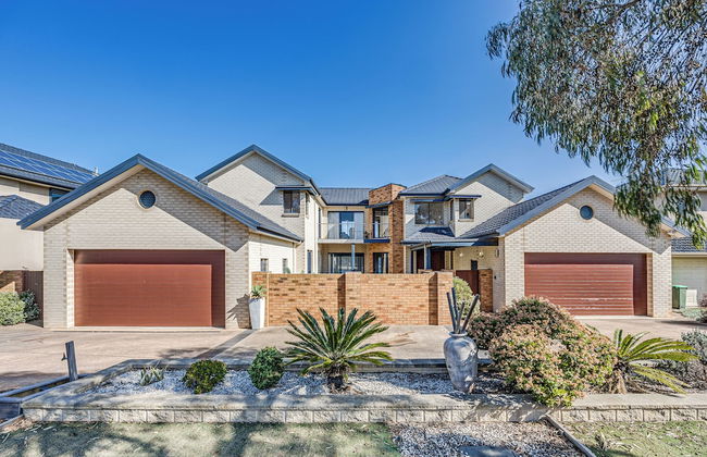 StayAU 6BR Deluxe Lakeview Point Cook - Foto 80