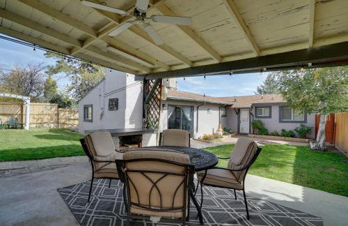 Chic Silver City Getaway with Patio and Gas Grill - Foto 26