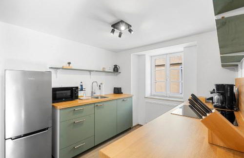 Ferienwohnung Goltan - Zentral - Küche - WIFI - Foto 15