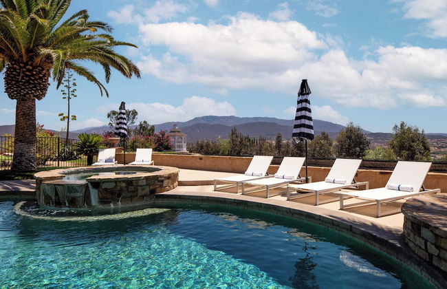 Sangiovese By Avantstay Spectacular Estate w/ Pool, Hot Tub & Putting Green - Photo 8