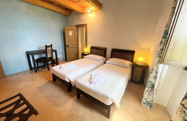 Spoleto Tranquilita Sleeps 20 With Wifi Pool Yoga Studio Gardens and Views - Photo 3