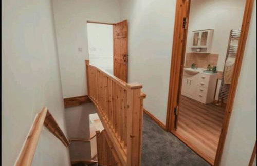 Charming 2 Bedroom Cottage mid town on quiet road, sleeps 4 - Foto 2