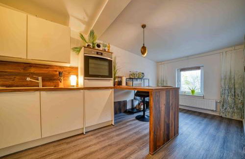 Zuarin Schlossblick - Ganzes Apartment direkt am Schlossgarten von Schwerin mit Dschungel-Feeling - Parkplatz auf Anfrage vorhanden - Foto 17