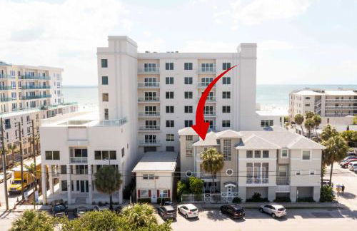 Coastal Sea Side Townhome - Walk to Beach! - Foto 39