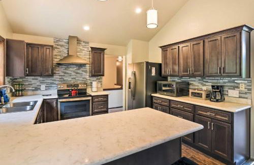 Flagstaff Home with Back Deck - 5 Mi to Downtown - Photo 10