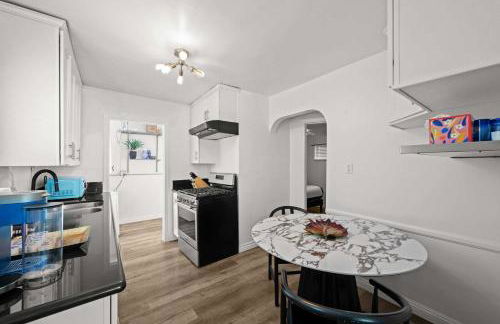 Remodeled 1BR LA Apartment with full kitchen - Foto 8