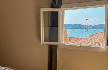 Charmant 2 pièces rénové avec vue mer - Photo 2
