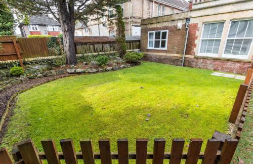 Cobalt Cove - 10-Minute Walk to Ashley Cross - Photo 28