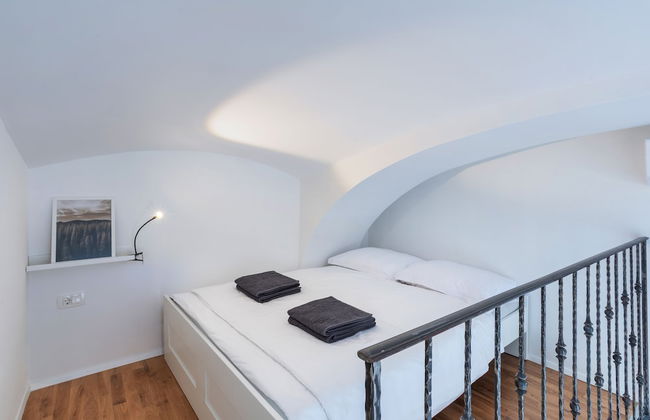 Rhino Studios - Photo 9