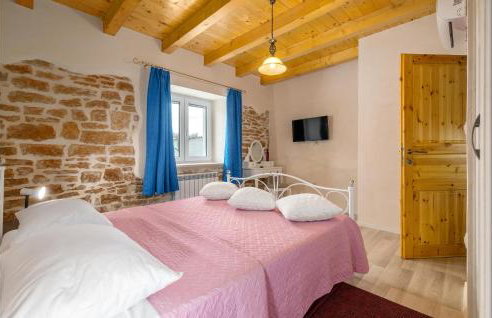 Gorgeous Home In Visnjan With Wifi - Photo 24