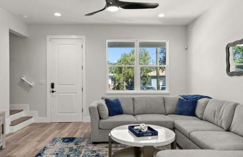 NEW! Casa Cereza - Gorgeous,Spacious, Newly Constructed Home In West Tampa - Foto 6