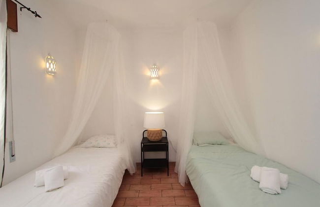 Beautiful Villa in Praia da Salema max 6 People - Foto 5