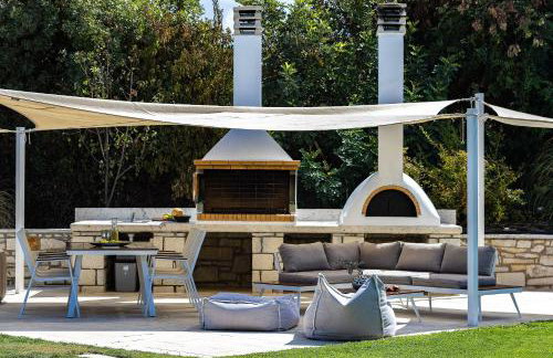 Thalmargia Villas, with Pool, Hot Tub & Ultimate Peace, By ThinkVilla - Photo 5