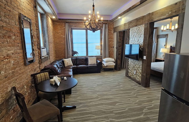 Eaglescape Suites and Event Center - Photo 20