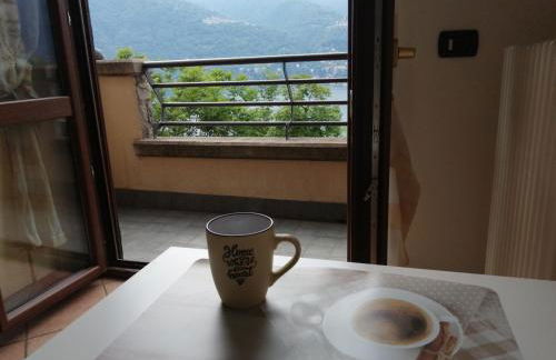 Between mountains and lake - Foto 20