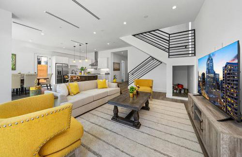 7 BR double house with parking and a backyard in LA - Foto 23