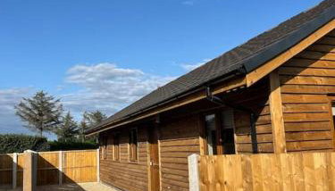 Weston pools Lodge with 6 Bedrooms - Foto 1