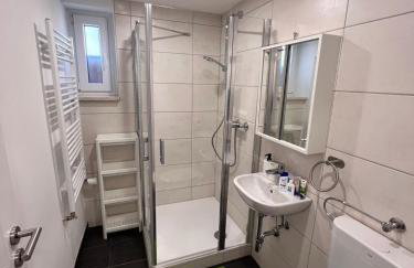 Neu! Große Ferienwohnung 3 Zimmer mit Küche und Bad, 90 qm mit Netflix und PS5 - Photo 15