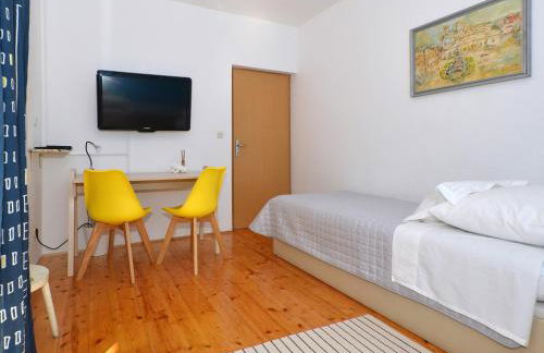 Holiday Home Žrnovnica - Photo 36