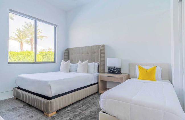 Sleeps 20 7-bedroom Villa w/ Pool, Putting Green & Hot Tub Bravo Villa #11 by Avantstay - Foto 75