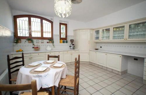 Castillo Meng - Foto 18