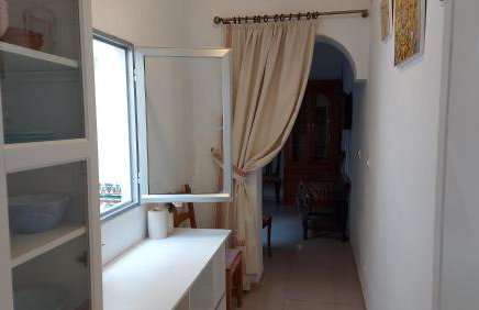 Authentic Triana Flat Wih Private Patio Ground Floor - Photo 13