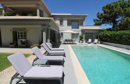 Charming Exceptional Golf Villa in Algarve - Photo 29