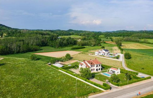 5 Bedroom Nice Home In Karojba - Foto 15