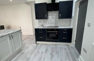 3 bedroom Home in chesterfield with front and back gardens - Foto 22