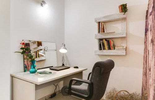 Campus House - Photo 33