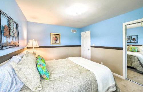 Bloomington Family Home - Private Deck and Yard - Foto 19