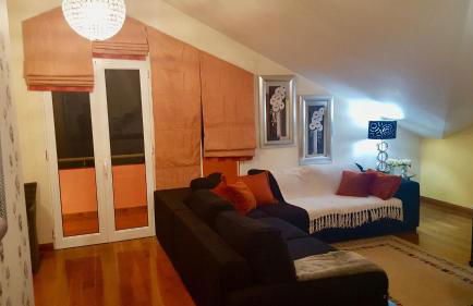 Pink House - Photo 12