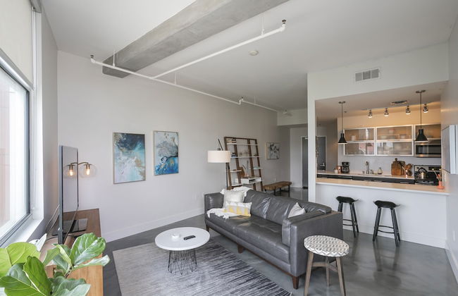 Sleek Furnished Modern Downtown Condo - Foto 19