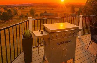 Black Hills Getaway with Hot Tub & Game Room for 18 - Foto 46