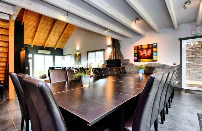 Villa With Heated Outdoor Pool and Sauna - Photo 41