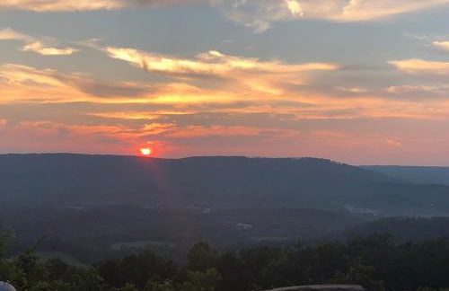 Lookout Mtn cabin with a view - Foto 6