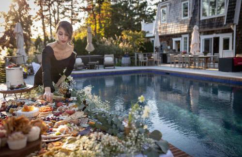 The J Luxury Villa - Southampton Poolside Retreat with Sauna - Foto 59