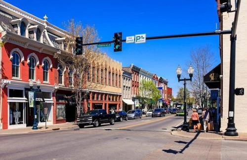 New Intown Waterfront Townhome wPool & Location - Foto 33