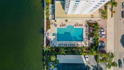 Waterfront Luxury 2-Bedroom Condo Sunny Isles Beach - Foto 4